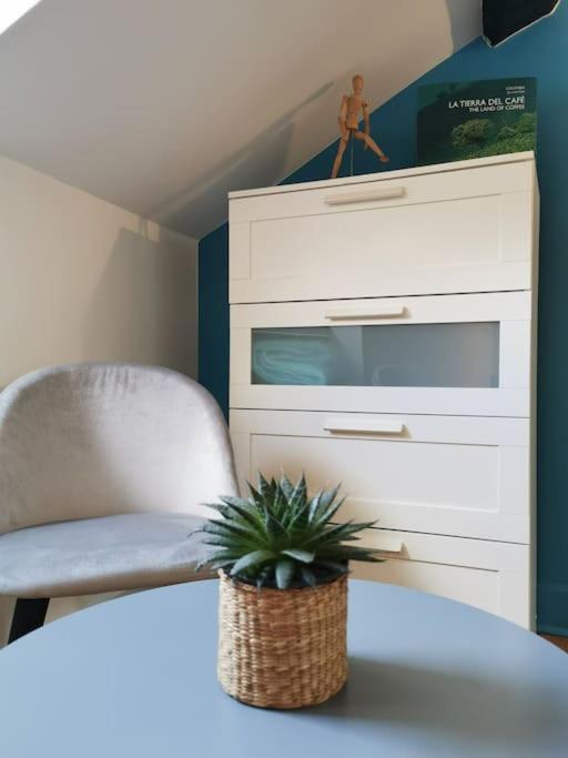 Studio Sous Les Toits Proche Paris Et Versailles Chaville Eksteriør bilde